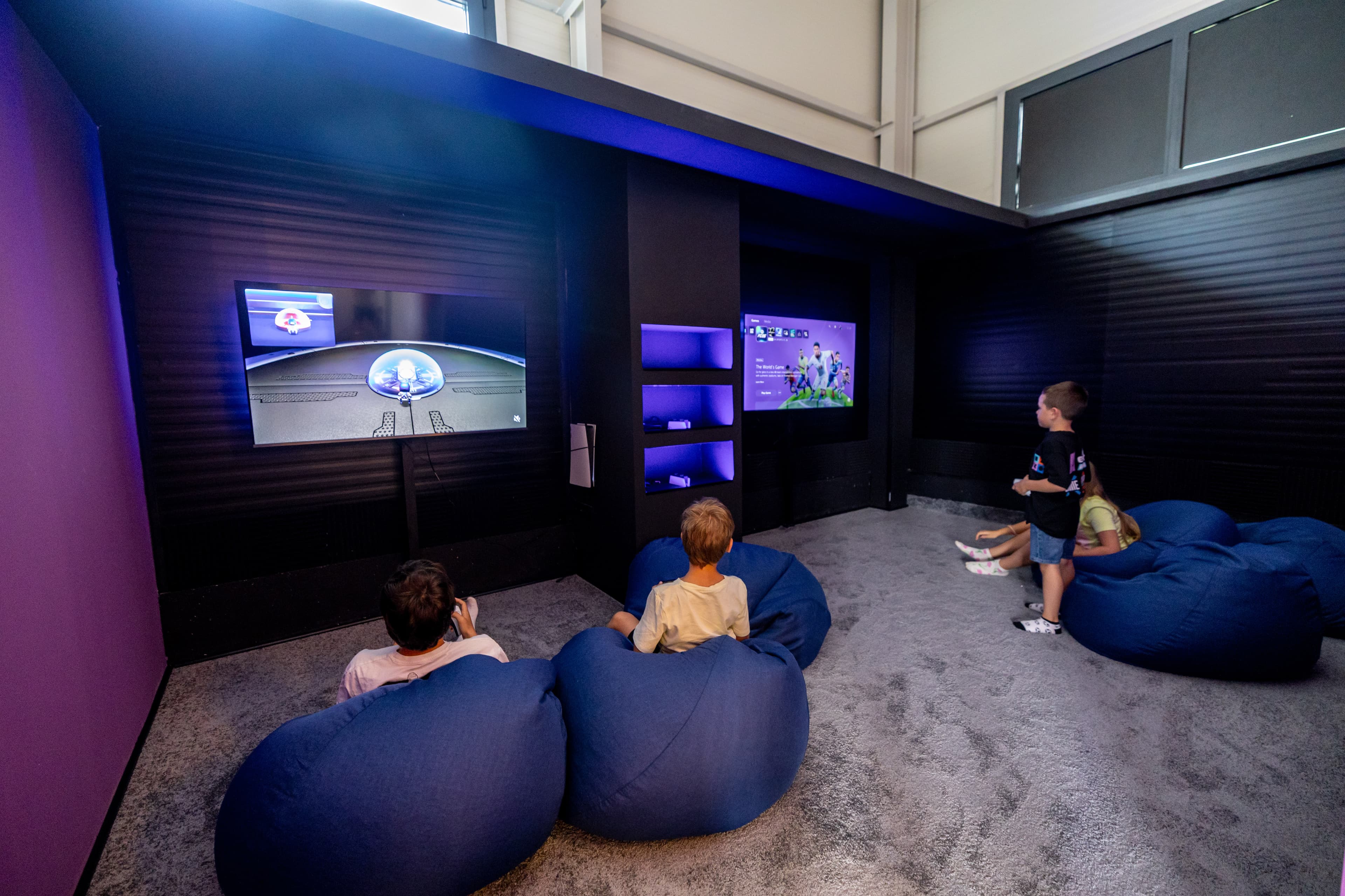 PS Zone — PlayStation 5